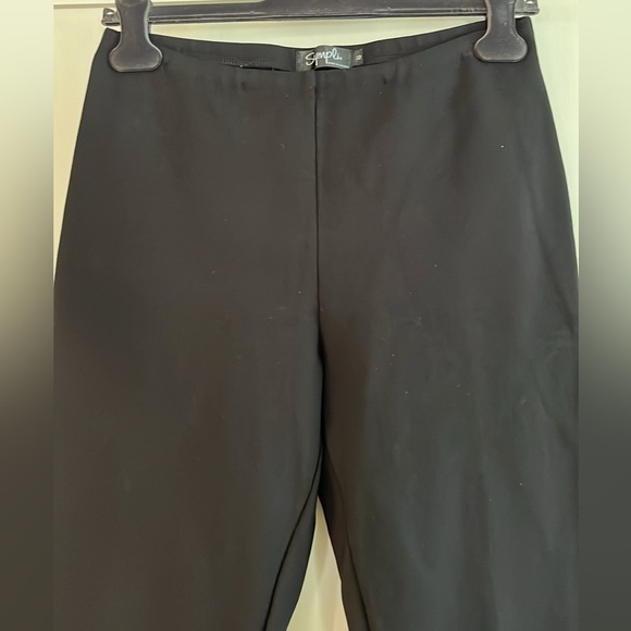 EUC Sympli black straight leg pull on ankle length pant with small side vent - Picture 2 of 8